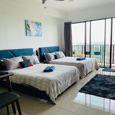 Homestay I-City Cantik, Tenang, Wifi, 4K Smart Tv, Netflix, Coway, Free Parking Шах Алам Екстериор снимка
