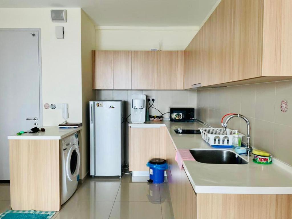 Homestay I-City Cantik, Tenang, Wifi, 4K Smart Tv, Netflix, Coway, Free Parking Шах Алам Екстериор снимка